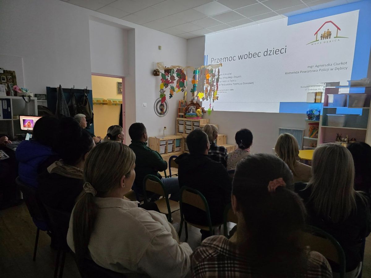 Zdjęcie: Zatrzymując przemoc- RAZEM DLA NASZYCH DZIECI!