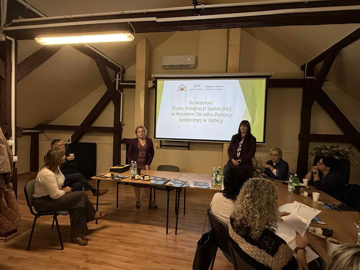 Zdjęcie: Wizyta przedstawicieli jednostek samorządu terytorialnego z województwa lubelskiego w MOPS Dębica