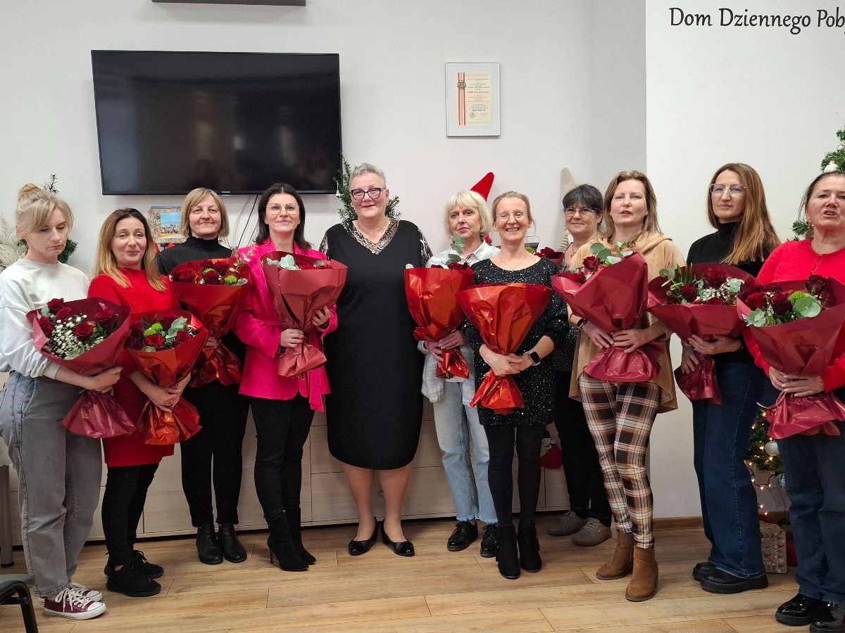 Zdjęcie: Kolejne podziękowanie za długoletnią pracę w MOPS