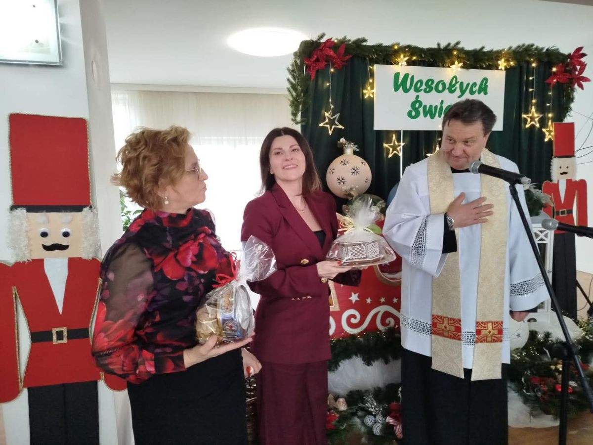 Zdjęcie: Spotkanie wigilijne Seniorów z  Ośrodków Wsparcia Dziennego Senior+