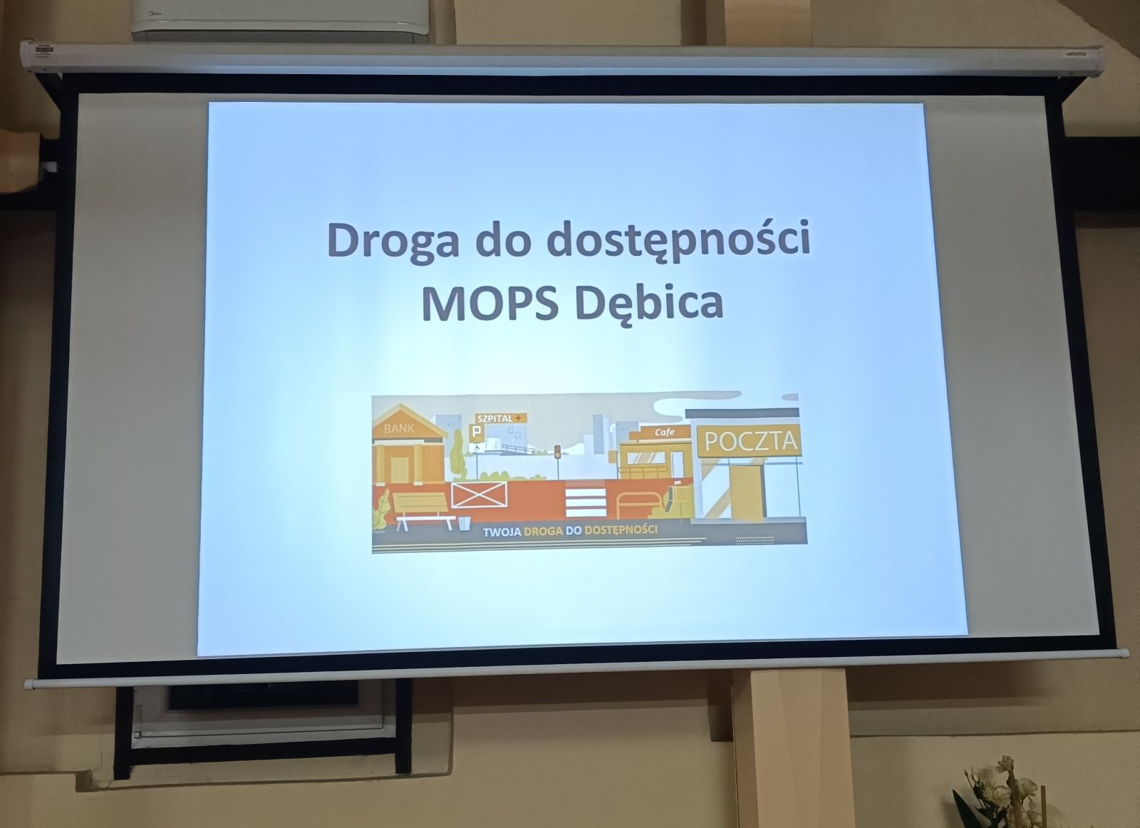 Zdjęcie: Droga do dostępności MOPS Dębica