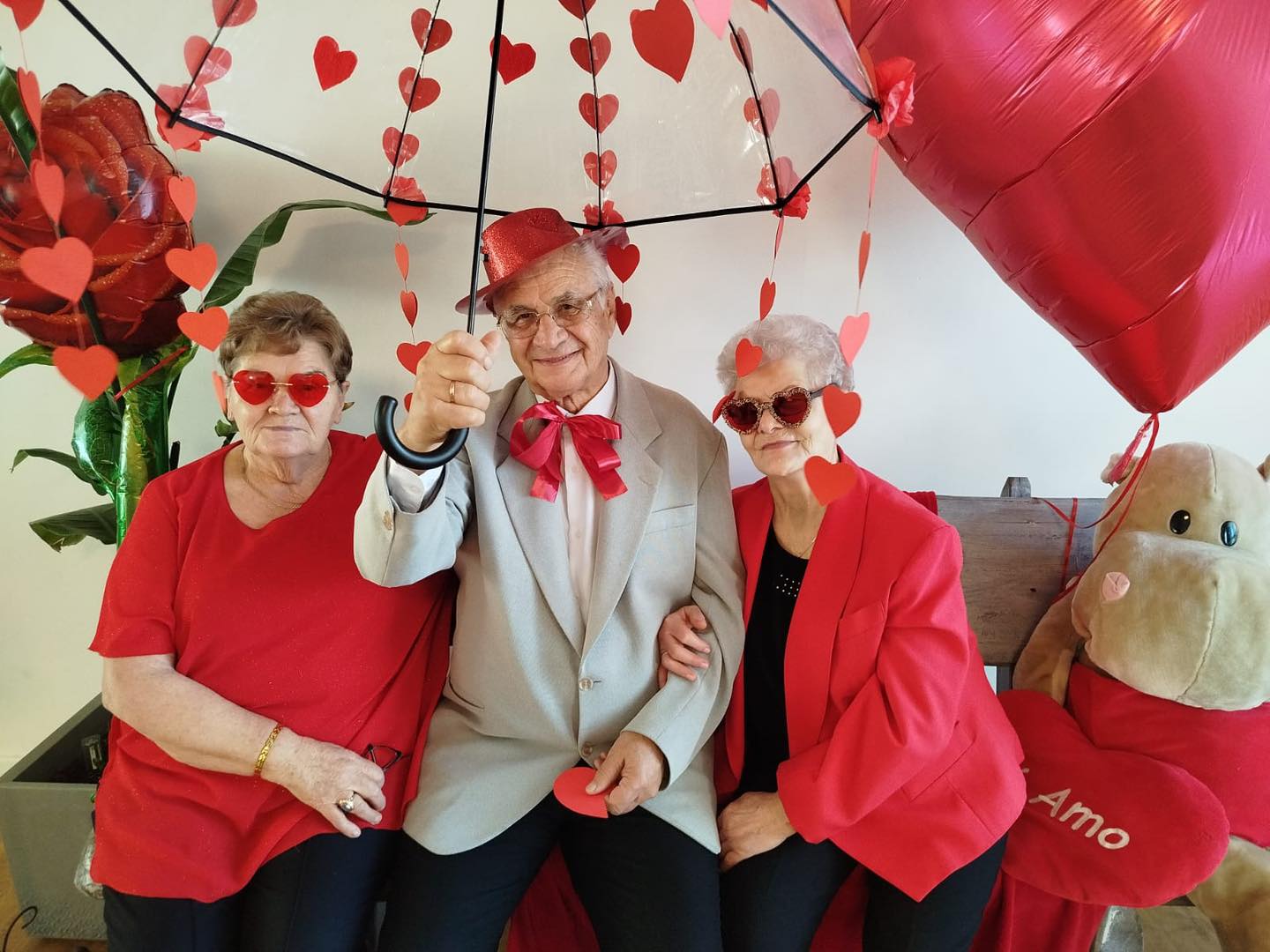 Zdjęcie: „Miłości wszystko wytańczy” – karnawałowo-walentynkowa zabawa seniorów
