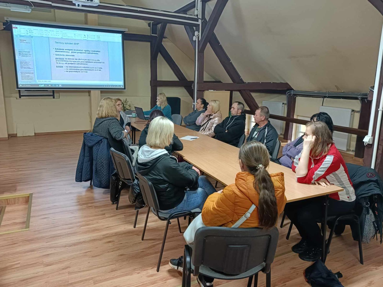 Zdjęcie: Ruszyła kolejna edycja zajęć prac społecznie użytecznych w ramach Klubu Integracji Społecznej