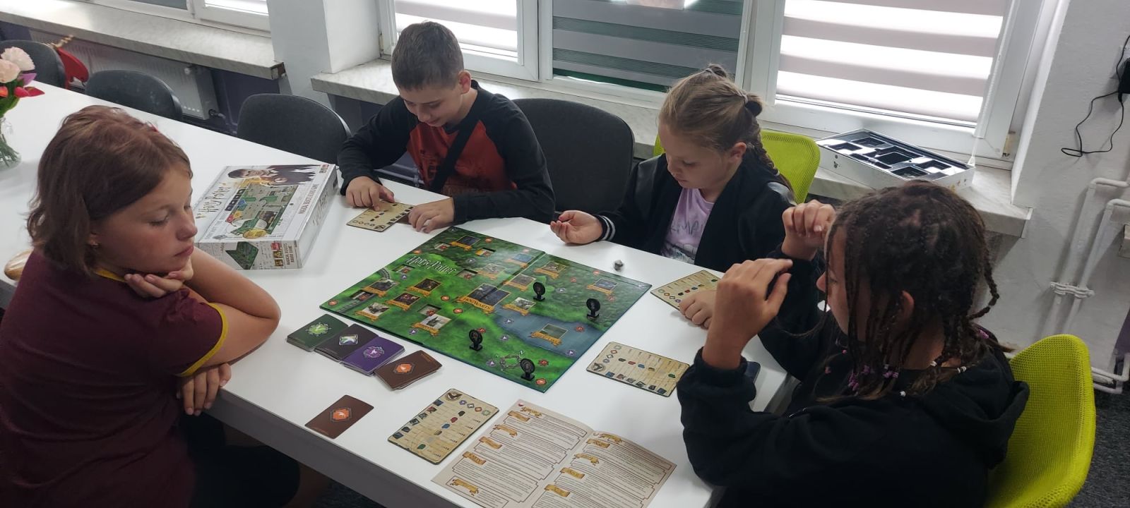 Zdjęcie: „MISTRZOWIE PLANSZY W PLACÓWKACH WSPARCIA DZIENNEGO ZGRANA PAKA ”