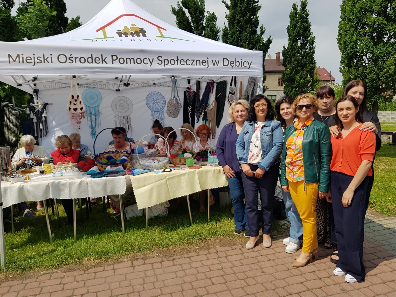 Zdjęcie: Dziergajmy razem- projekt pracowników socjalnych