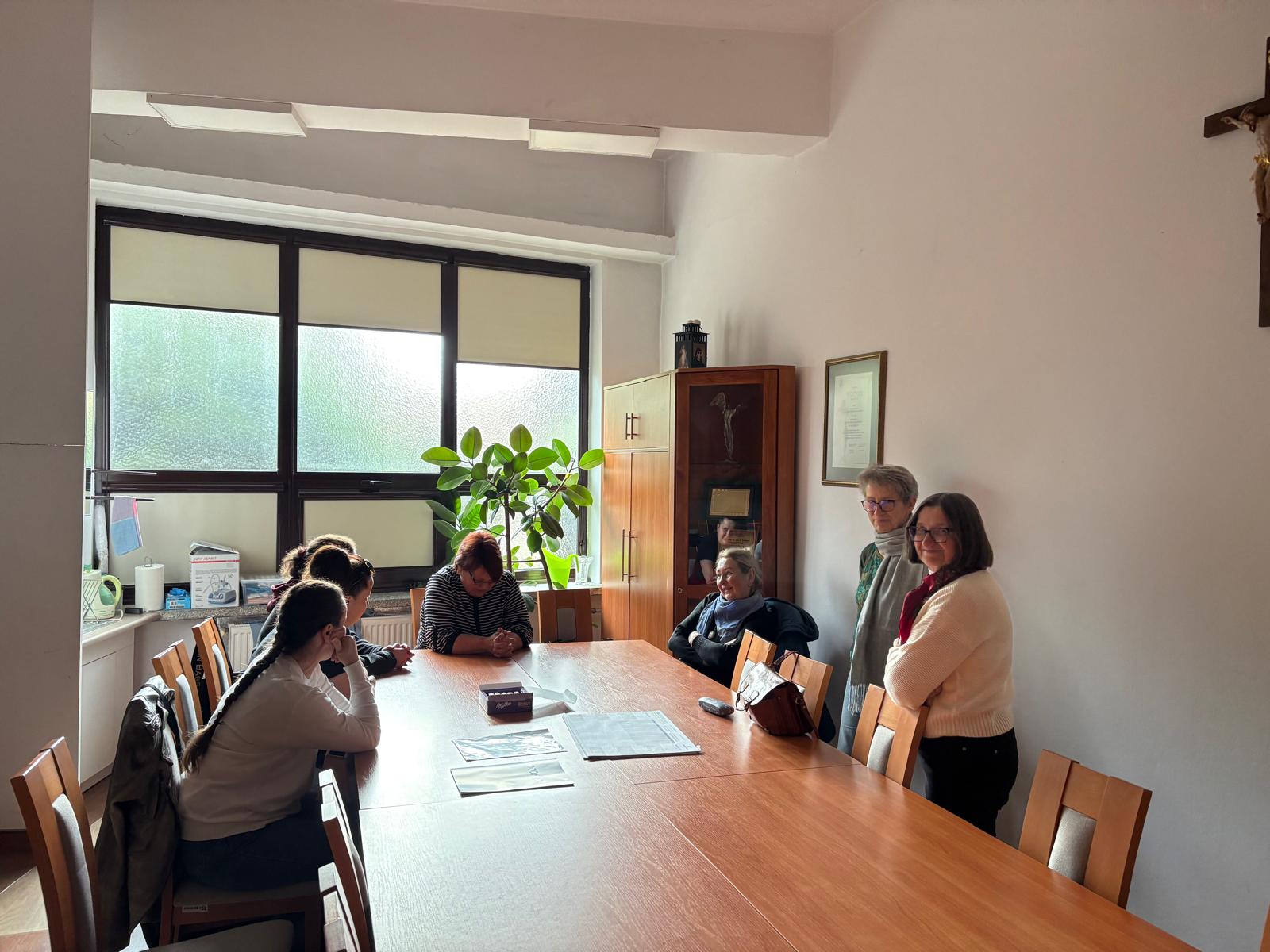 Zdjęcie: Wizyta uczestników projektu Klubu Integracji Społecznej w Hospicjum Domowym