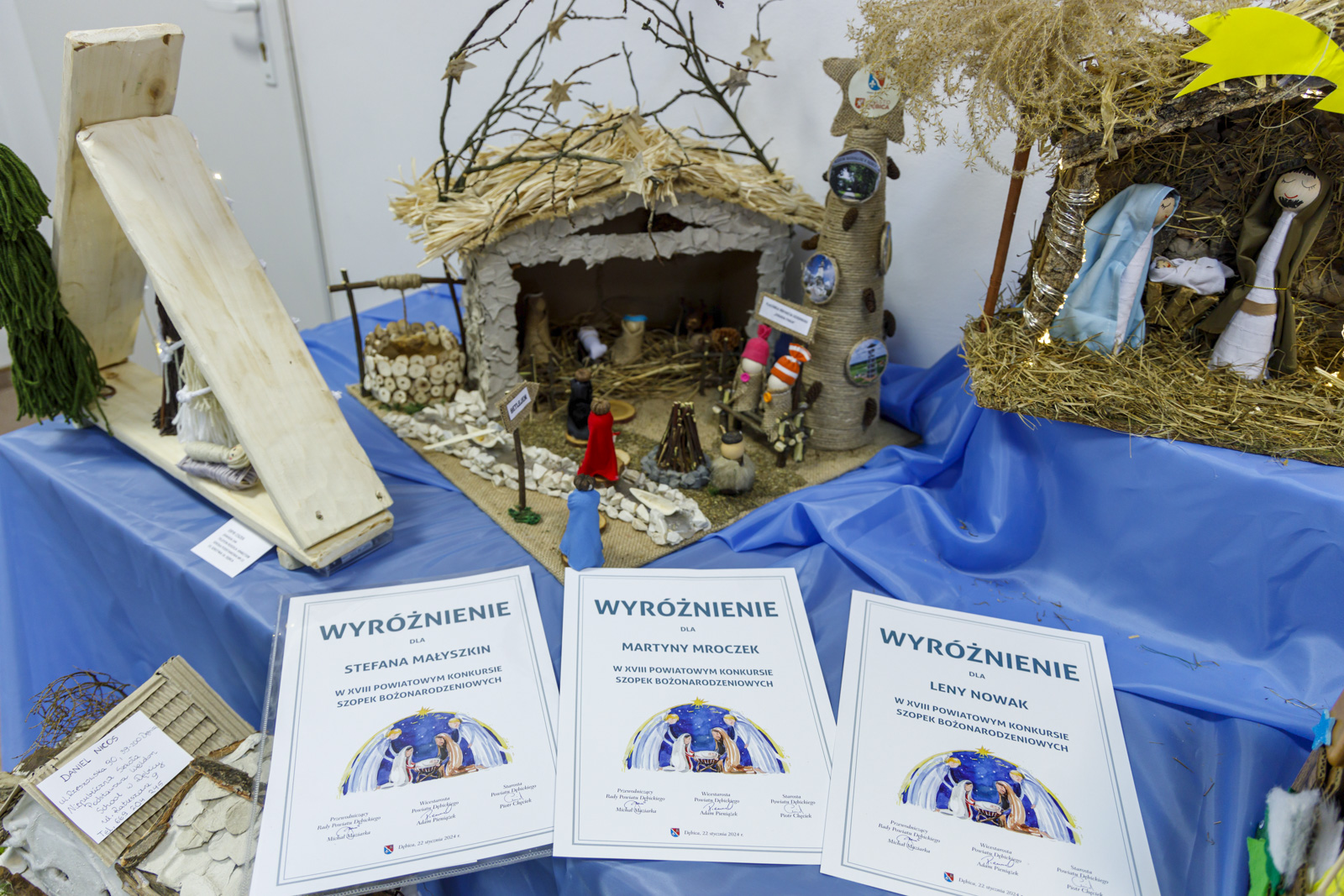Zdjęcie: Szopka bożonarodzeniowa z wyróżnieniem