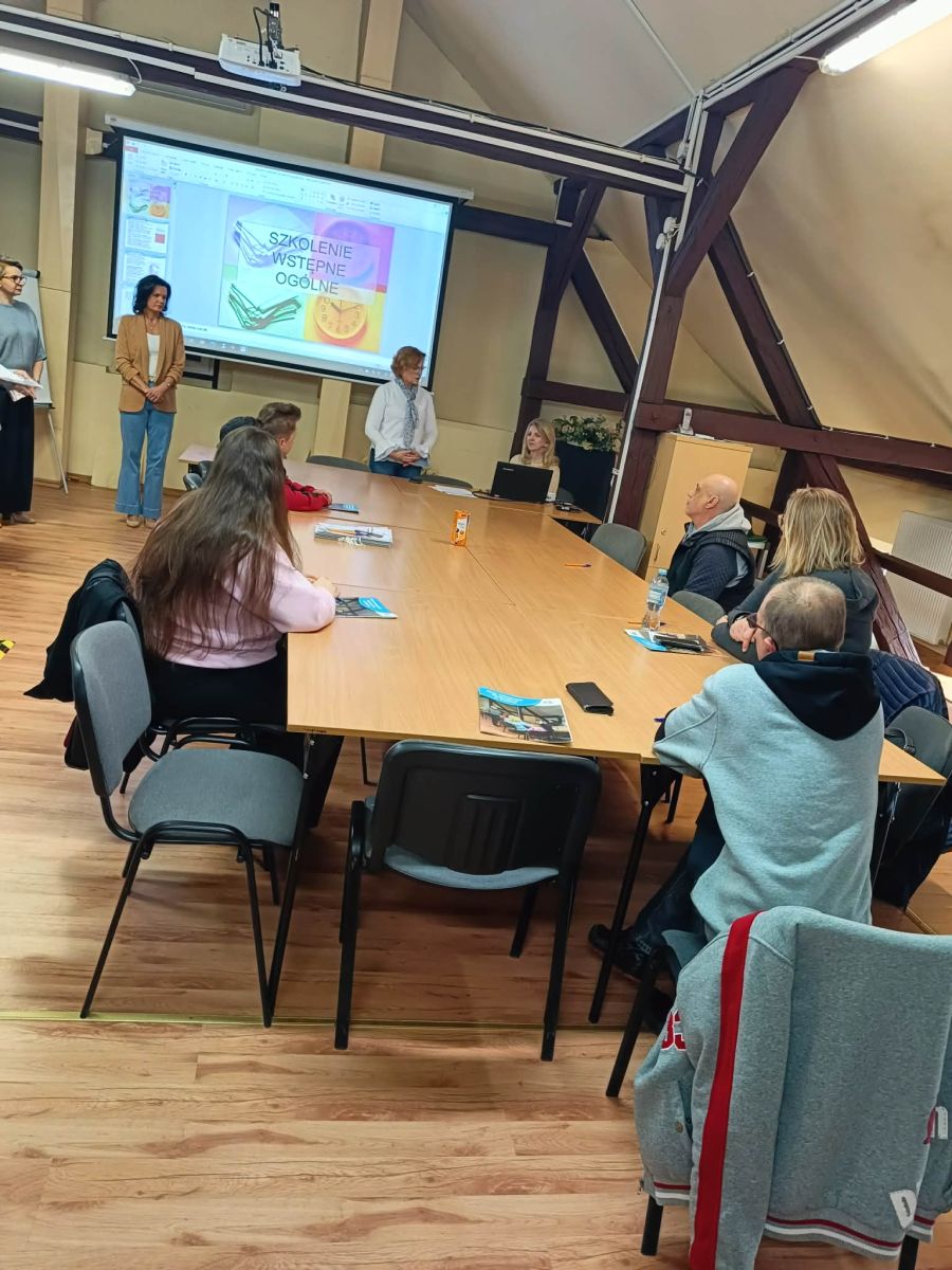 Zdjęcie: Centrum Usług Społecznych Miasta Dębica startuje z działaniami Klubu Integracji Społecznej