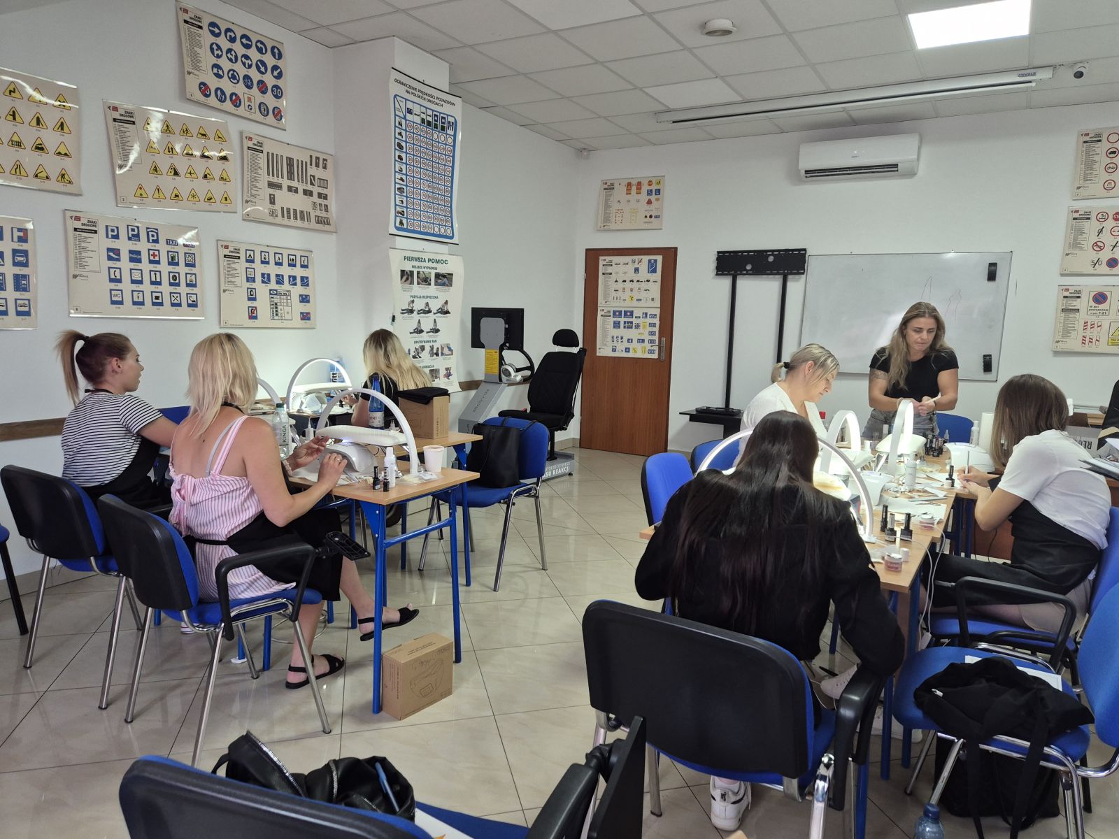 Zdjęcie: Kurs „Stylista paznokci” zakończony!